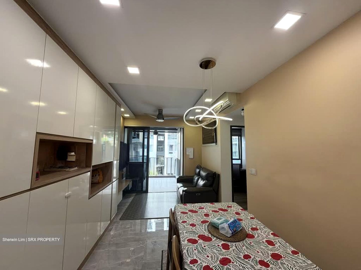 The Brownstone (D27), Condominium #565155351